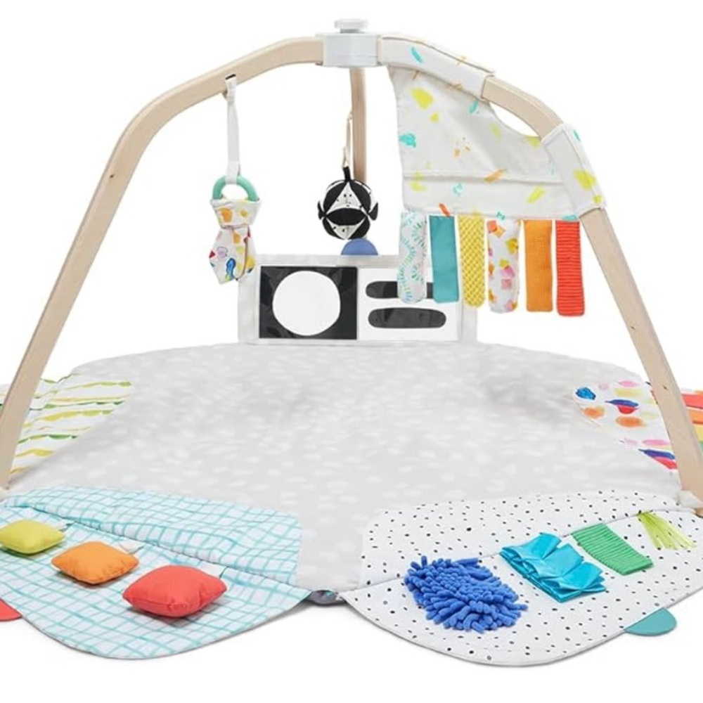 EUC lovevery play gym with sensory strands